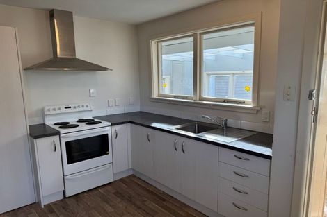 Photo of property in 2/124 Brookside Terrace, Bryndwr, Christchurch, 8053