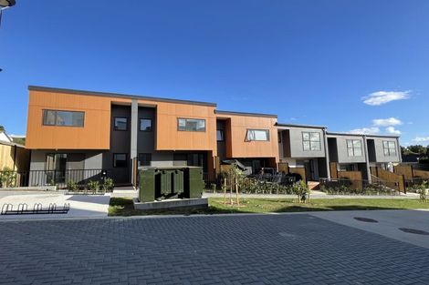 Photo of property in 250a Great North Road, Henderson, Auckland, 0612