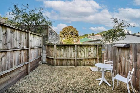 Photo of property in 31u8 Princess Terrace, Newtown, Wellington, 6021
