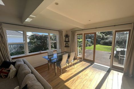 Photo of property in 17 Fife Lane, Miramar, Wellington, 6022