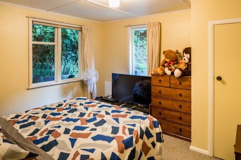 Photo of property in 66 Tilley Road, Paekakariki, 5034