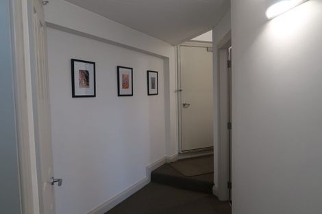 Photo of property in Stadium Garden Flats, 107/107 Thorndon Quay, Pipitea, Wellington, 6011