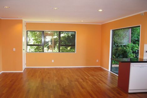 Photo of property in 1/34 Curacao Place, Half Moon Bay, Auckland, 2012