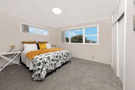 Photo of property in 1/3 Aralia Road, Sunnynook, Auckland, 0620