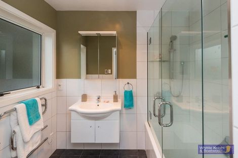 Photo of property in 27 Highfield Place, Avonhead, Christchurch, 8042