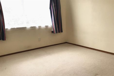 Photo of property in 22 Kelman Road, Kelston, Auckland, 0602
