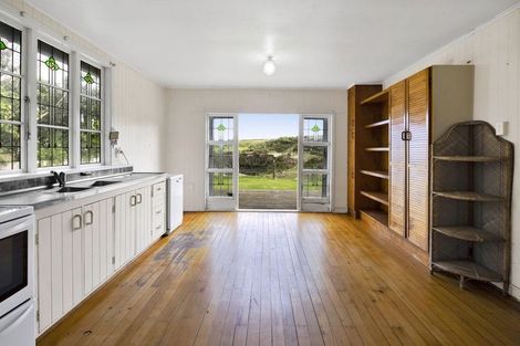 Photo of property in 52 Kawei Road, Ohawe, Hawera, 4671