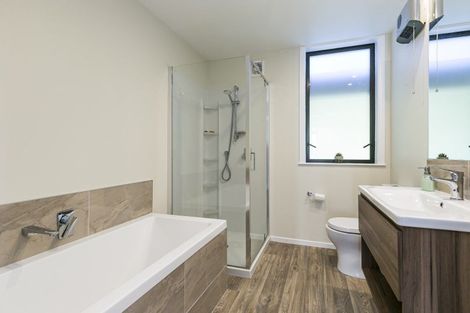 Photo of property in 7 Stock Street, Brooklyn, Wellington, 6021