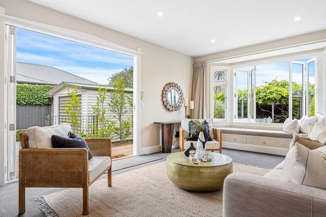 Photo of property in 13 Massey Crescent, St Albans, Christchurch, 8014