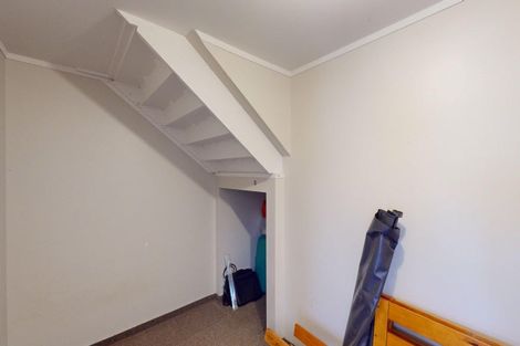 Photo of property in 292 Heatherlea Road East, Levin, 5571