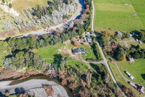 Photo of property in 172 Moeraki Road, Hinakura, Martinborough, 5784