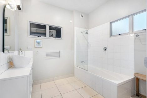 Photo of property in 31a Kings Drive, Wanaka, 9305