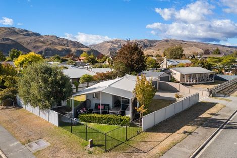 Photo of property in 82 Molyneux Avenue, Cromwell, 9310