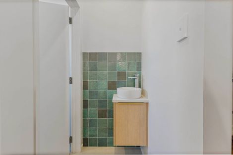 Photo of property in 44c Bruce Road, Glenfield, Auckland, 0629