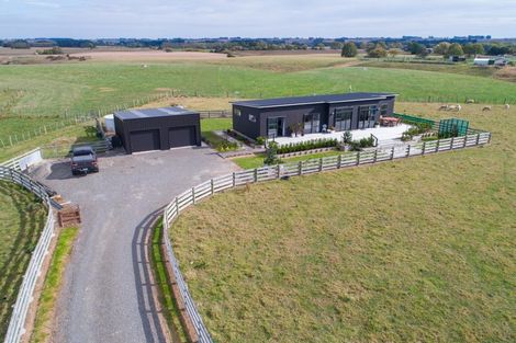 Photo of property in 567 Lethbridge Road, Halcombe, 4775