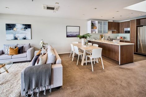 Photo of property in Patent 326 Apartments, 504s/326 Evans Bay Parade, Hataitai, Wellington, 6021