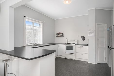 Photo of property in 22 Mako Mako Road, Levin, 5510