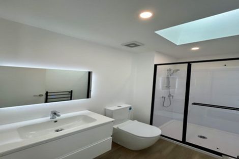 Photo of property in 15 Tiraumea Drive, Pakuranga, Auckland, 2010