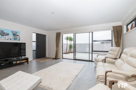 Photo of property in 21 Comber Place, Johnsonville, Wellington, 6037