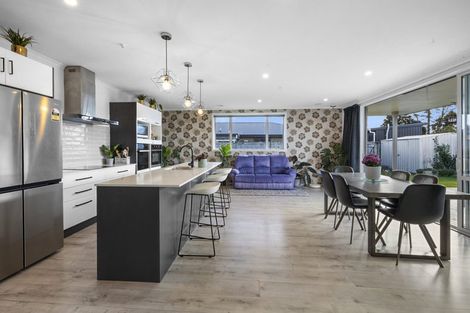 Photo of property in 23 Estate Grove, Inglewood, 4330