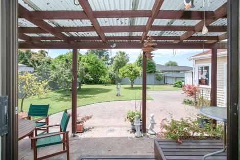Photo of property in 13 Cornwall Road, Taradale, Napier, 4112