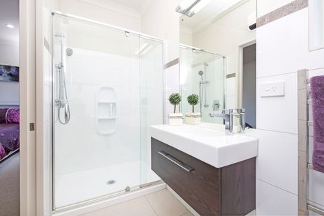 Photo of property in 11 Bellagio Way, Flat Bush, Auckland, 2019