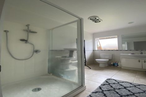 Photo of property in 12 Maybole Drive, Flat Bush, Auckland, 2016