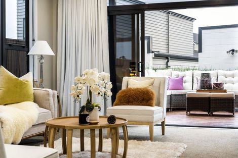 Photo of property in 182 Hobsonville Point Road, Hobsonville, Auckland, 0616