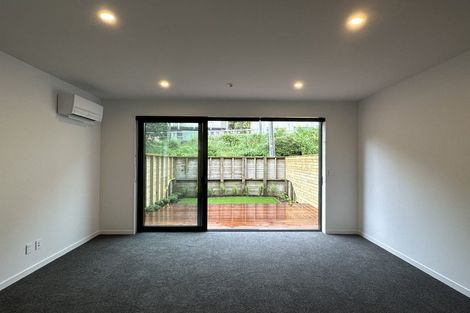 Photo of property in 175c Sutherland Road, Lyall Bay, Wellington, 6022