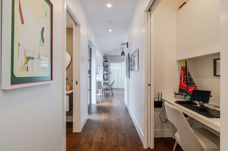 Photo of property in 65 Stanley Avenue, Palmerston North, 4414