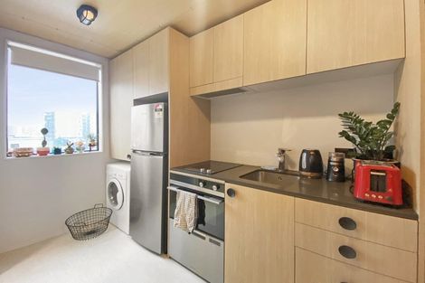 Photo of property in Vedado Apartments, 301/41u Hopper Street, Mount Cook, Wellington, 6011