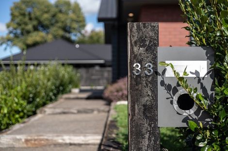 Photo of property in 33 Rose Leigh Drive, Cambridge, 3434