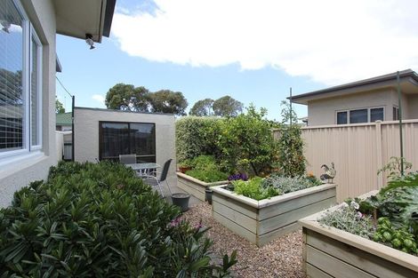 Photo of property in 1/2 Anzac Avenue, Onekawa, Napier, 4110