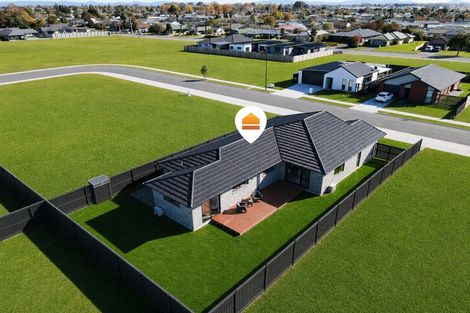 Photo of property in 18 Tiroake Street, Ruakura, Hamilton, 3214