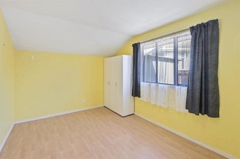 Photo of property in 1 Roche Avenue, Upper Riccarton, Christchurch, 8041