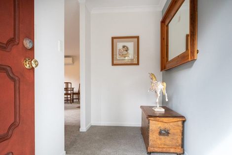Photo of property in 7 Juneau Place, Glendene, Auckland, 0602