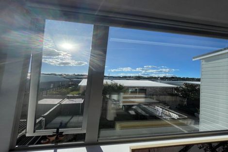 Photo of property in 36 Owen Chapman Drive, Red Beach, 0932