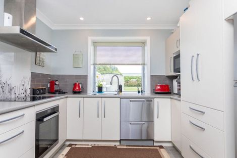 Photo of property in 129 Guy Street, Dannevirke, 4930