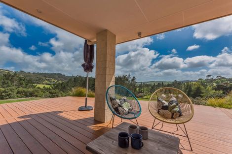 Photo of property in 66 Manuka Grove, Helensville, 0875