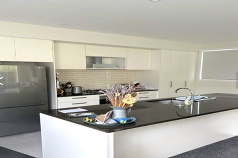 Photo of property in 30 Glide Lane, Whitby, Porirua, 5024