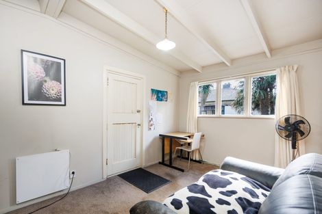 Photo of property in 41 Rangitane Street, Palmerston North, 4414