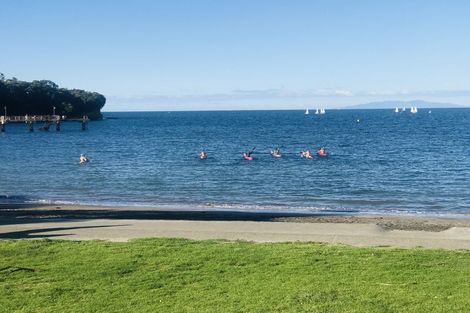Photo of property in 23a Bournemouth Terrace, Murrays Bay, Auckland, 0630