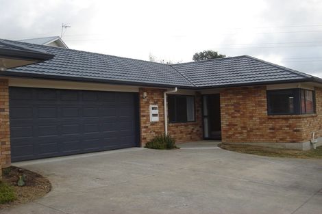 Photo of property in 61 De Havilland Drive, Goodwood Heights, Auckland, 2105