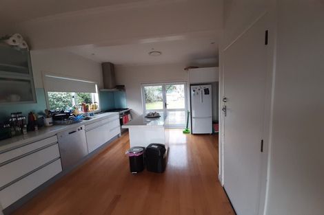 Photo of property in 16 Routly Avenue, Pukekohe, 2120
