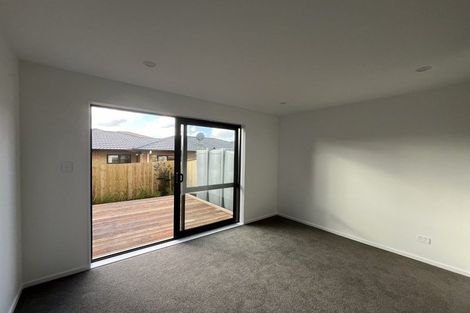 Photo of property in 53 Raupeti Lane, Henderson, 0612
