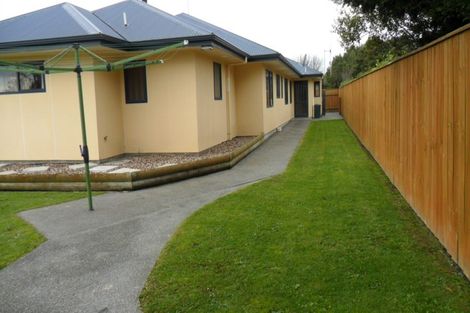 Photo of property in 27 Parnell Heights Drive, Kelvin Grove, Palmerston North, 4414