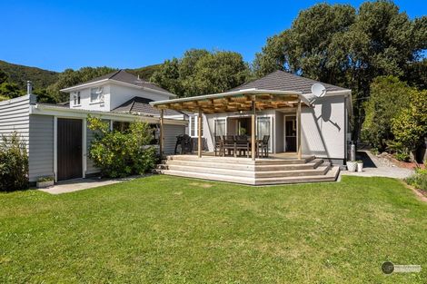 Photo of property in 227 Riverside Drive, Waterloo, Lower Hutt, 5011