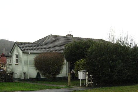 Photo of property in 5 Freyberg Avenue, Sawyers Bay, Port Chalmers, 9023