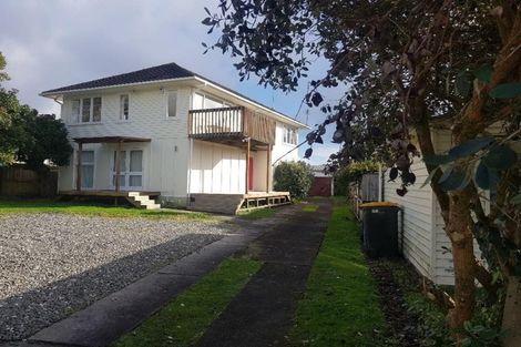 Photo of property in 42 Durham Street, Te Atatu Peninsula, Auckland, 0610