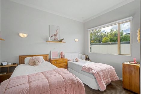 Photo of property in 1 Collingwood Street, Strathern, Invercargill, 9812